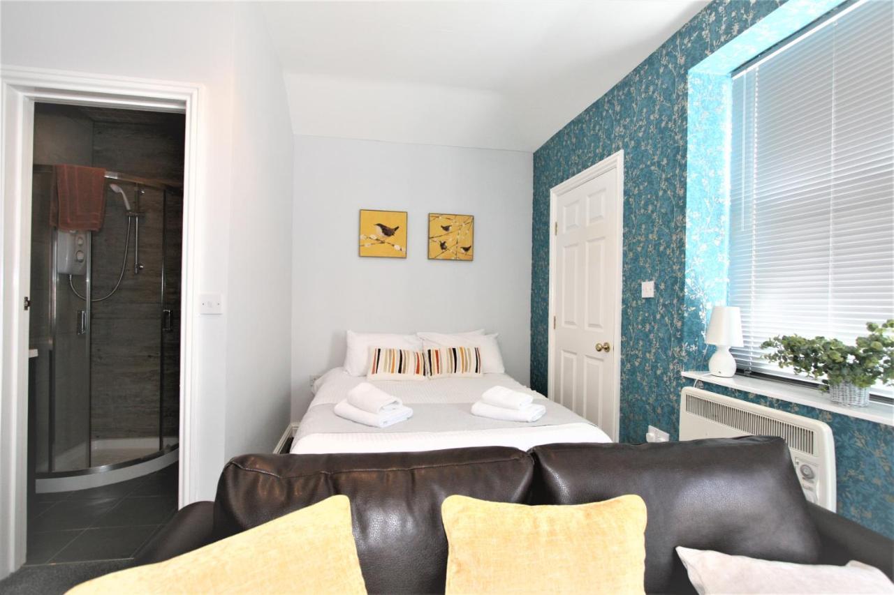 Albion Street Serviced Apartments 첼튼엄 외부 사진