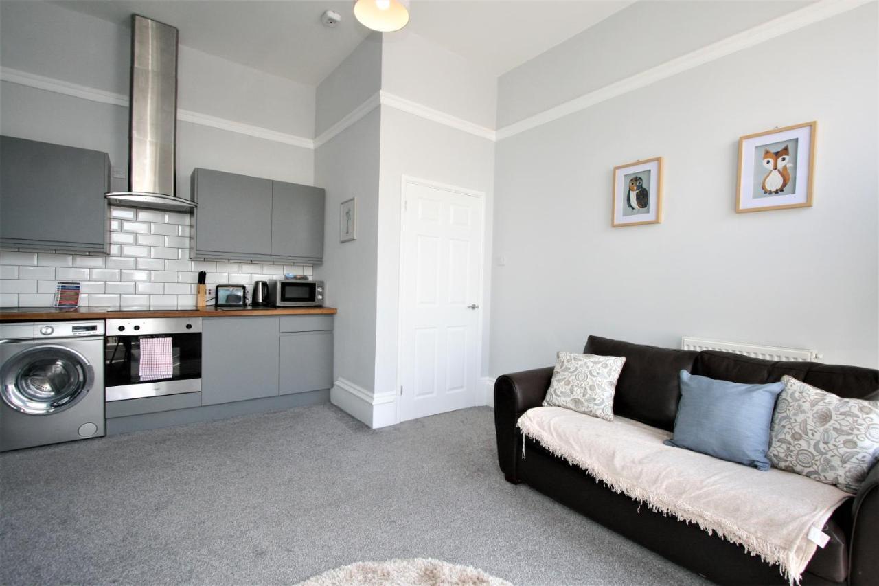 Albion Street Serviced Apartments 첼튼엄 외부 사진